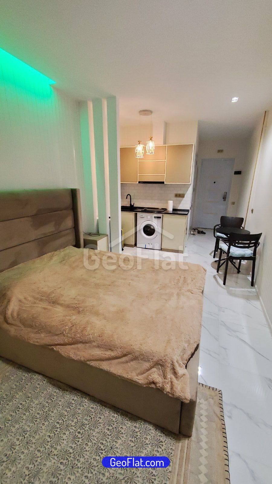 Продается новая студия 27.4 м² с мебелью и бытовой техникой на улице Згхвиспирис в Батуми за $42,500.